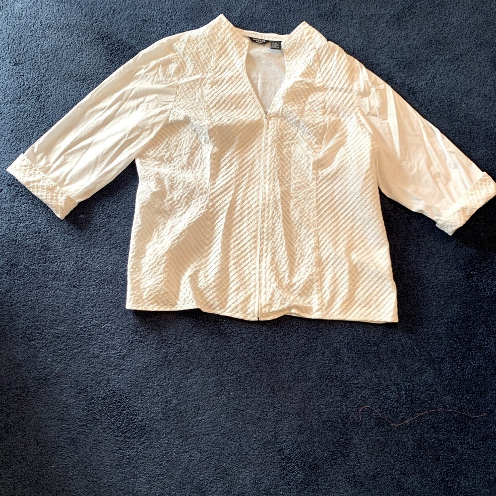 Autograph Women’s White V-Neck Quilted Textured Front Top - Plus Size 2X